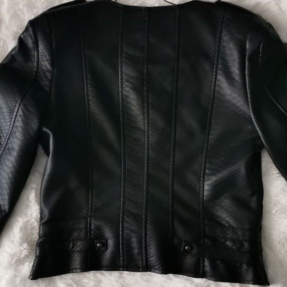 Women's Guess Jacket - Picture 4 of 6